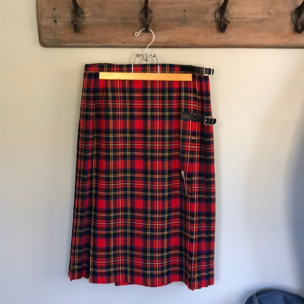 Archie Brown tartan pleated skirt